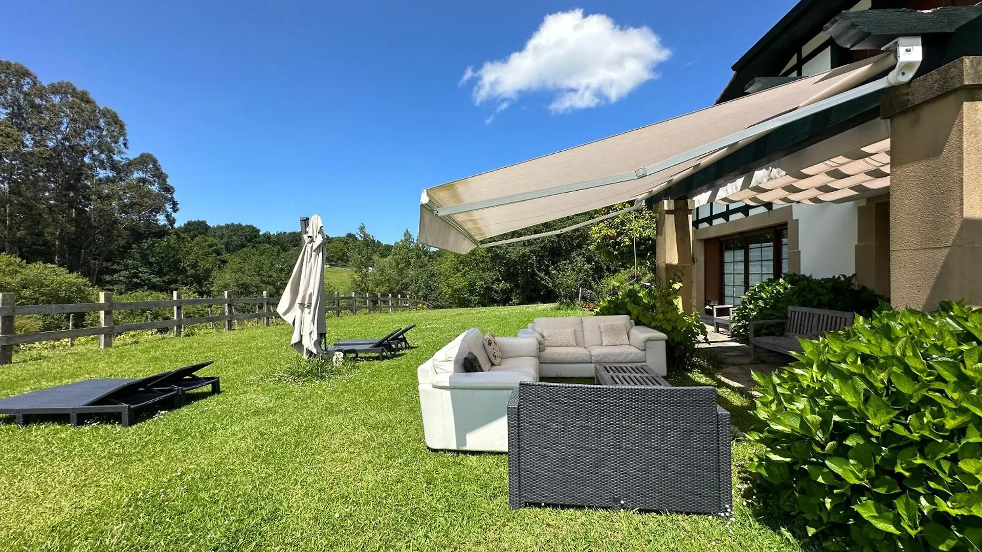 Caserio Kamirune Laukiz Country house